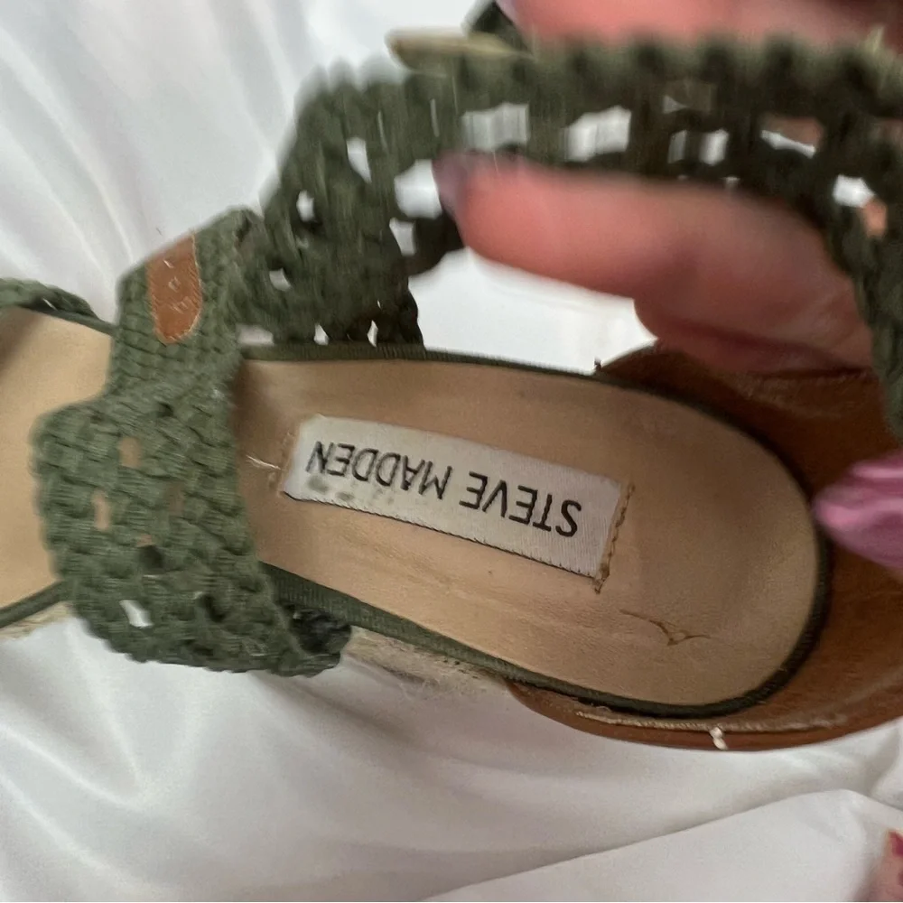 Steve Madden Magestee Espadrille Wedge Heels Green, size 8